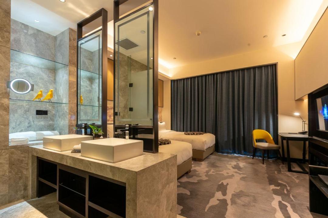 Hotel Wassim Baoshan 4*